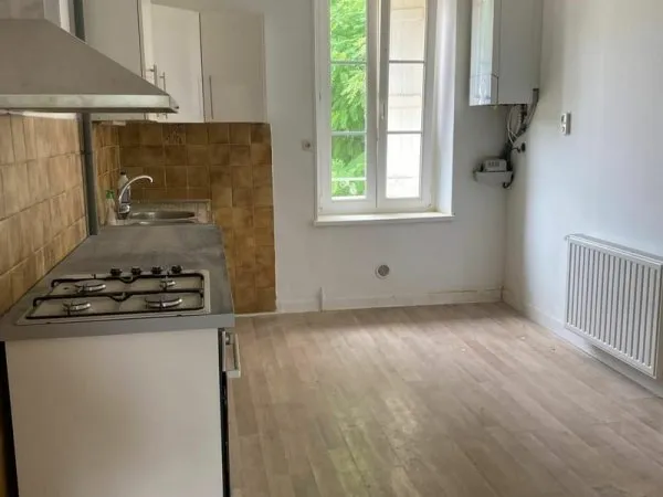 Bâtiment 4 pièces 237 m²