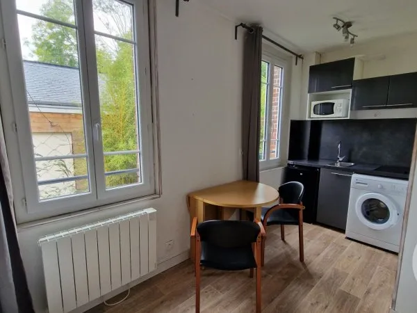 Studio 1 pièce 14 m²