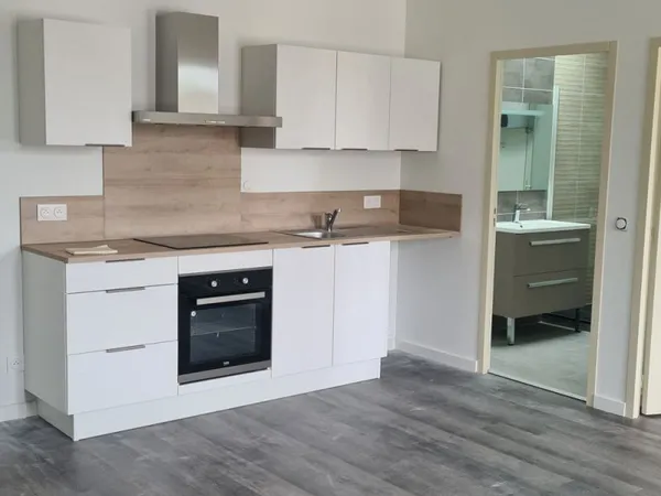 LIBOURNE APPT T2 DANS IMMEUBLE RENOVE