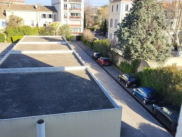 Garage/Parking