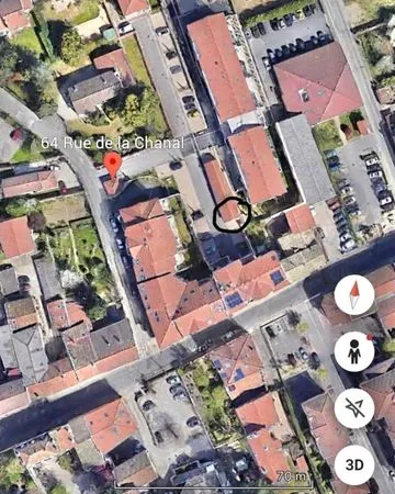 Garage dans une résidence fermée