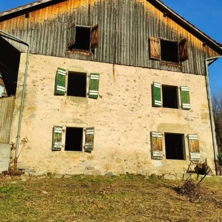 ANCIEN CORPS DE FERME A REHABILITER