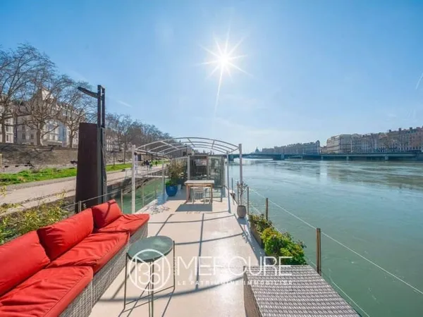 Péniche 110 m²