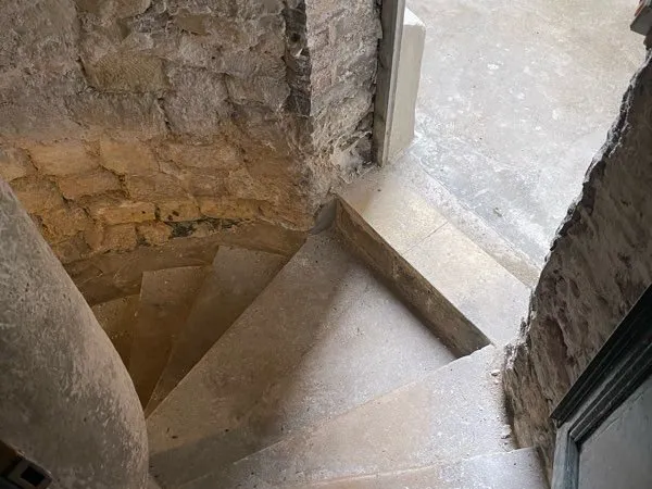 Cave à vendre