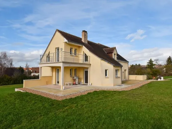 Maison 6 pièces 260 m²
