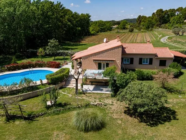 Villa traditionnellle de plain pied 3 chambres avec studio i