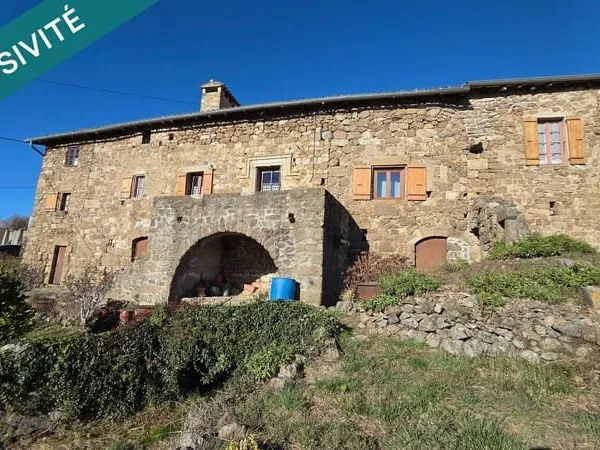 Propriété de caractère en pierre à Vals-les-Bains