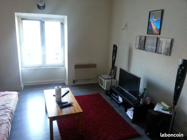 Studio 27 m² en centre ville de Lons le Saunier