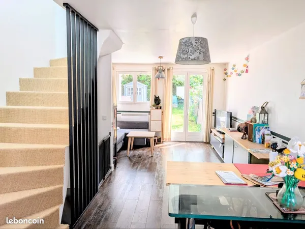 Maison mitoyenne 2 chambres à vendre