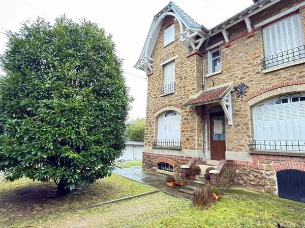 Immeuble de rapport 6 pièces 131 m²