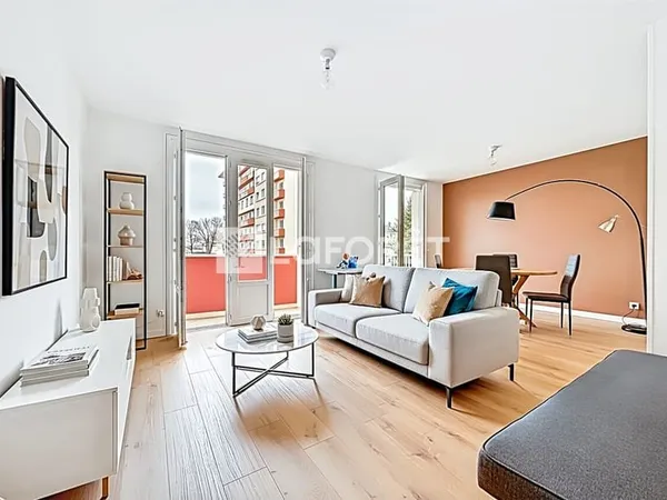 Appartement T3 traversant de 62 m² , Proche centre-ville et commodités