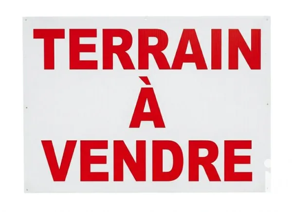 Terrain 1050 m²