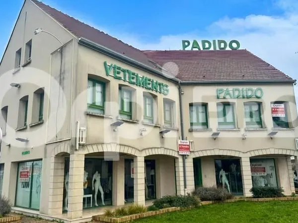 Local commercial 960 m²