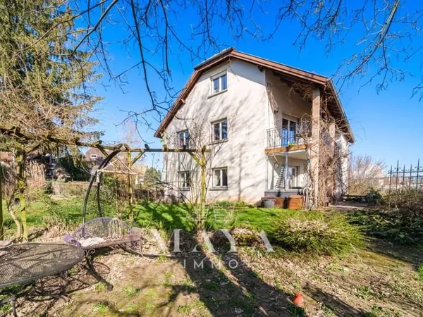Maison 11 pièces 210 m²