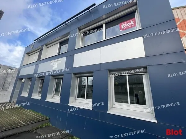 Bureau 240 m²