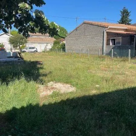 Terrain 361 m²