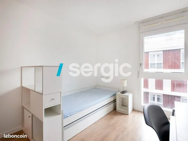 Studio 1 pièce 19 m²