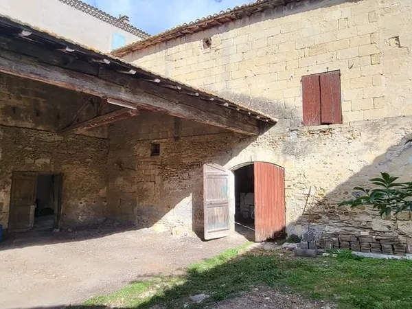 Maison 2 pièces 220 m²
