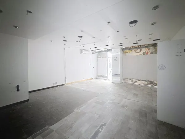 Local commercial 49 m²