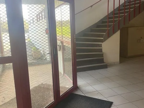 LOCAL PROFESSIONNEL SITUE A FARROU 212 M2