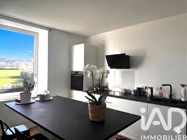 Maison 10 pièces 106 m²