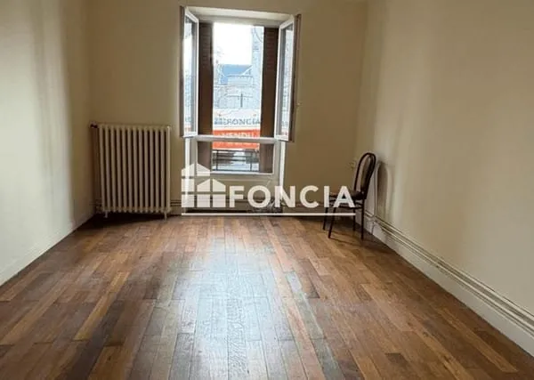 A vendre à Aubervilliers, 3 Pièces sans aucunes perte de place situé face à l'église d'Aubervilliers