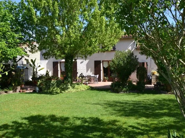 Maison 6 pièces 196 m²