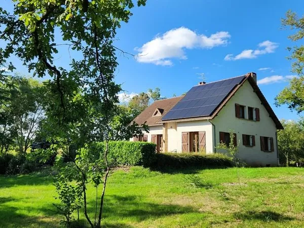 Grande maison dans la prairie !!