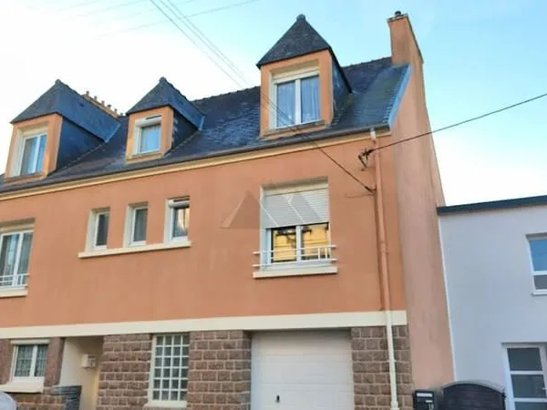 Maison 8 pièces 192 m²