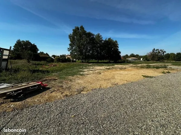 Terrain 810 m² Saint Nicolas De La Grave