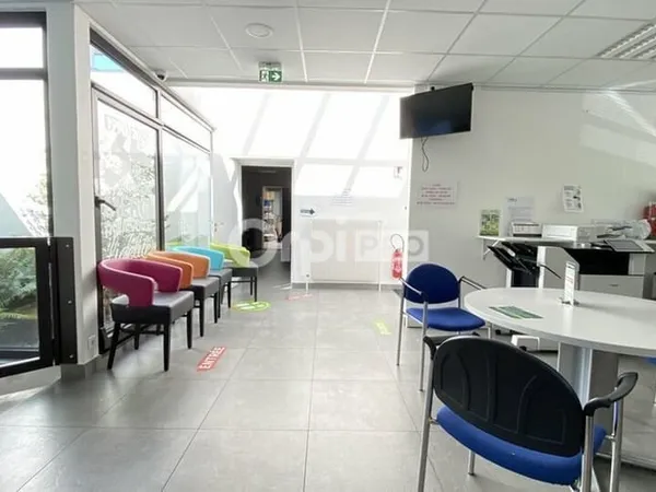 Local d'activité 1140 m²