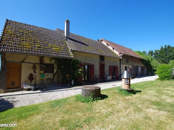 Maison 3 pièces 163 m²