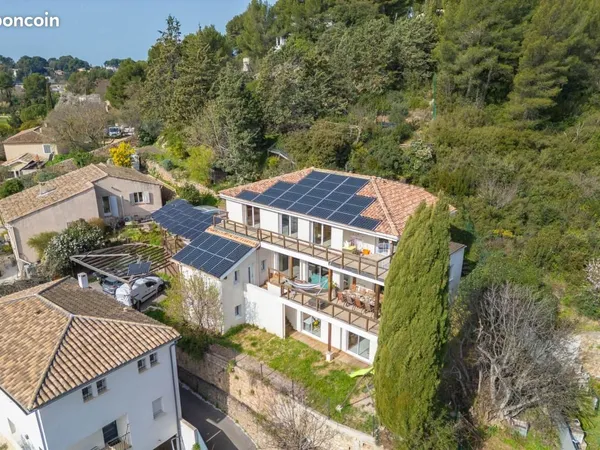 Propriété 10 pièces 296 m²