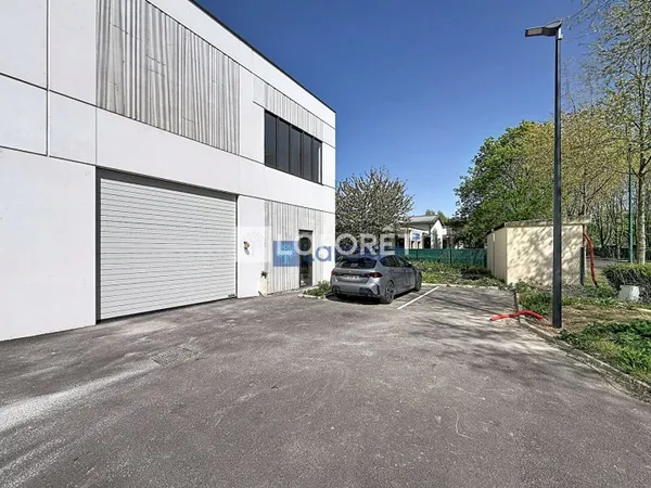 Local commercial 159 m²