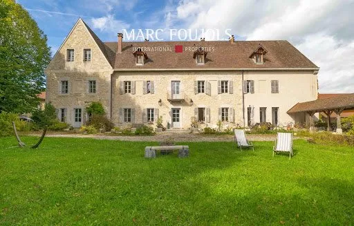 Propriété 14 pièces 675 m²