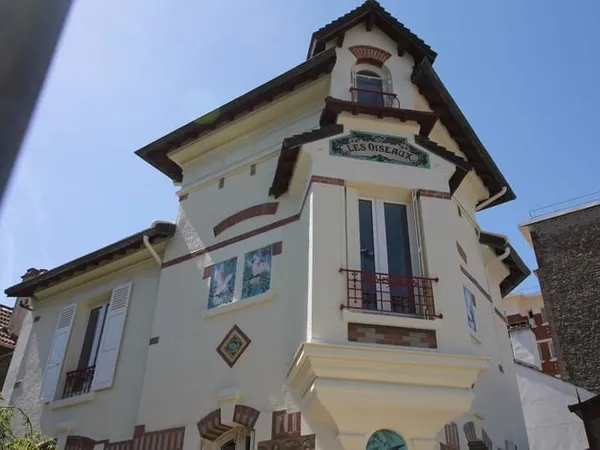 Maison 1 pièce 254 m²