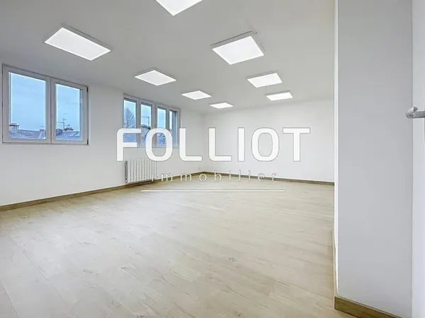 Bureaux Saint Lo 62 m2