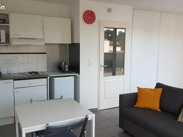 Particulier loue studio meublé de 33m²