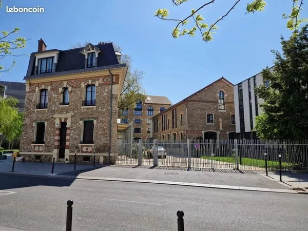 Bureaux 190 m²