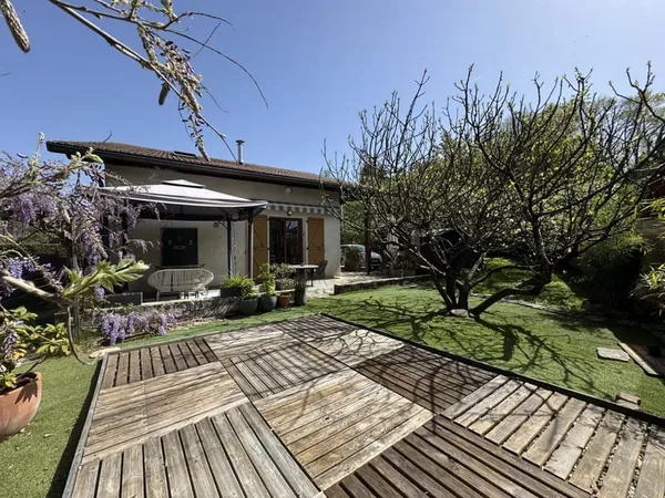 Maison 5 Chambres Annecy-le-Vieux : jardin plein Sud, sous-sol e