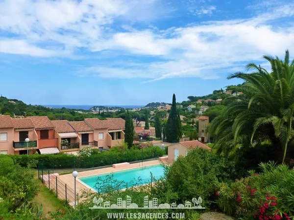 2 Pièces 28m2 - REZ DE JARDIN - PARKING