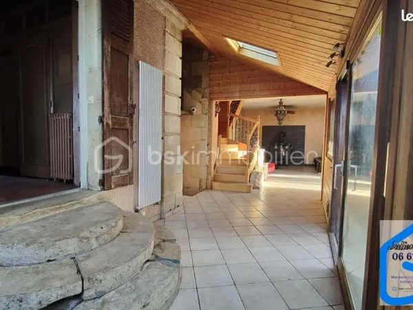 Maison 7 pièces 201 m²