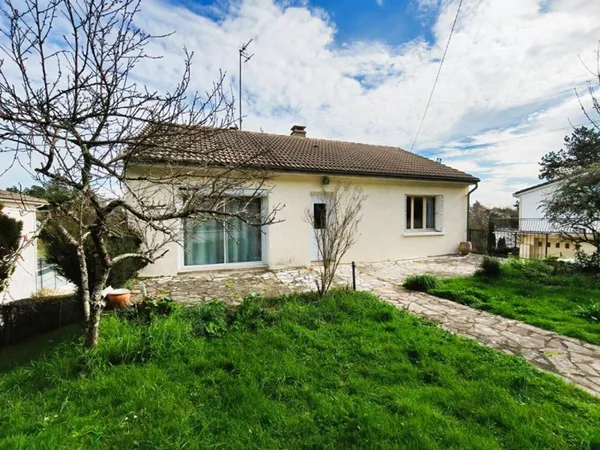 Maison Iteuil 5 pièce(s) 89 m2