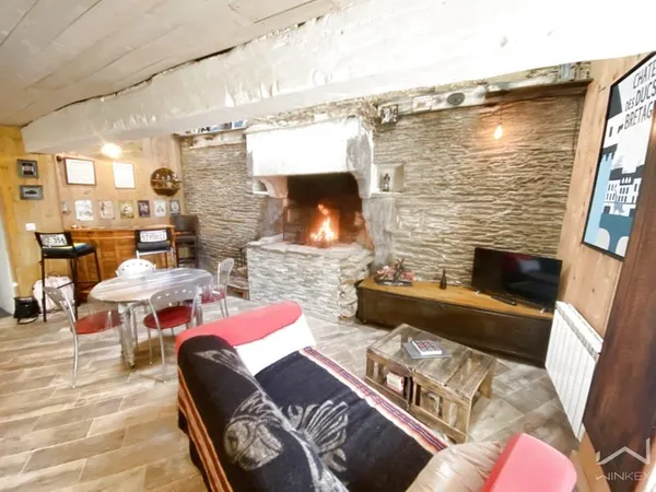 Nouveauté en exclusivité! Charmante maisonnette rénovée 52m2