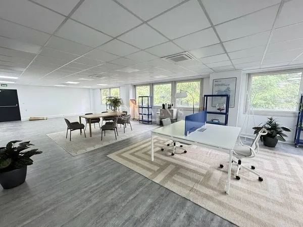 Bureau 322 m²