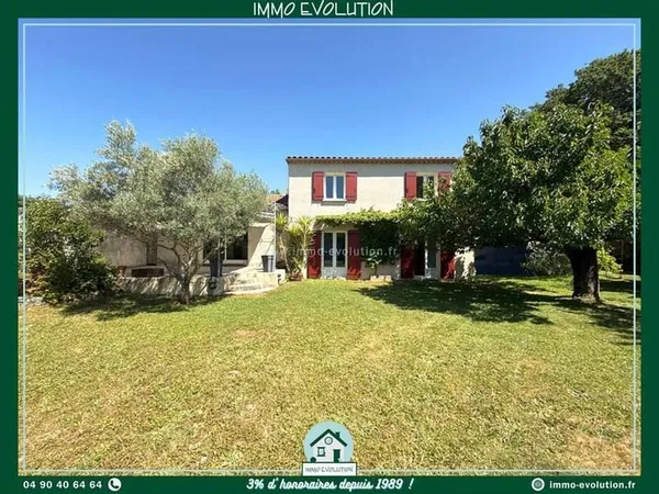 Villa - 126.6m ²