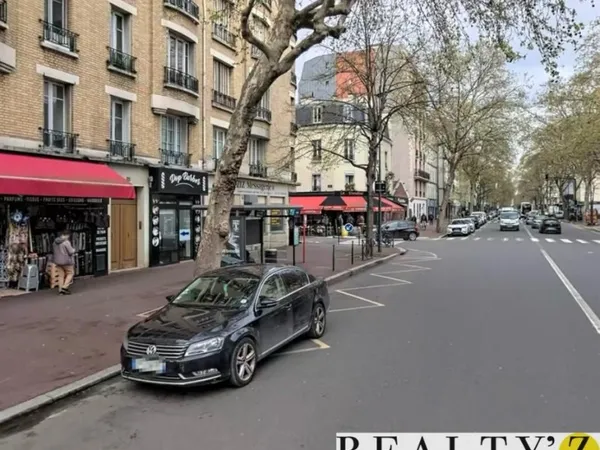 Local commercial 90 m²