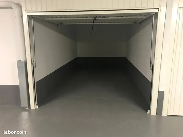 Vente Box neuf - SS-2 sécurisé - 2mn gare Maisons Laffitte