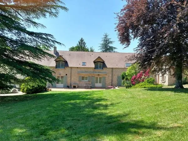 Maison 9 pièces 220 m²