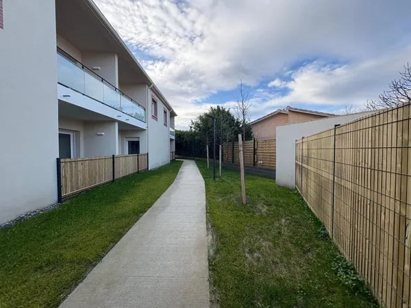 Spacieux T3 dans une résidence à Castelginest